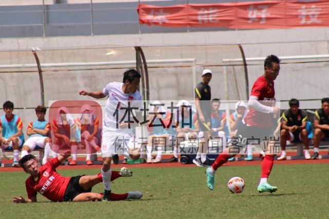 华体会体育内容-戴伟浚破门三超龄出战半场 U23国足2比0亚泰